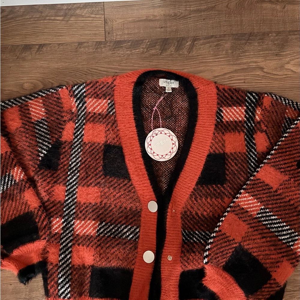 Umgee Red and Black Checkered Cardigan NWT - Picture 3 of 5